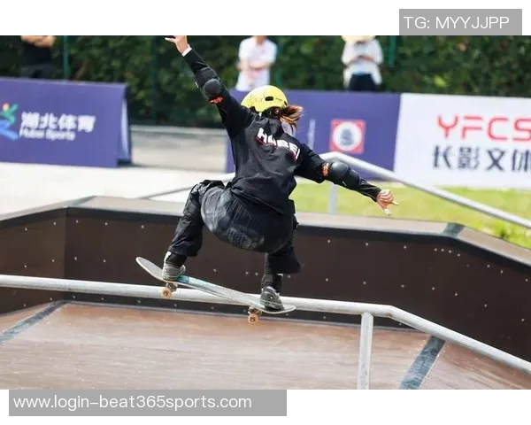 运动滑板巨献揭秘成都滑板队的比赛经验与体育精神探讨