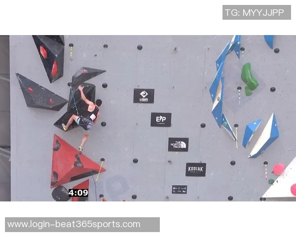 运动攀岩战术解析聚焦上海攀岩队的训练与比赛策略探讨 运动攀岩战术解析聚焦上海攀岩队的训练与比赛策略探讨